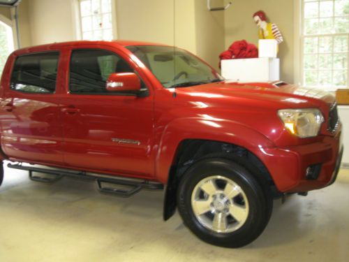 2013 toyota tacoma pre runner crew cab pickup 4-door 4.0l