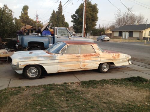 1961 oldsmobile dynamic 88 4 door great patina all orig