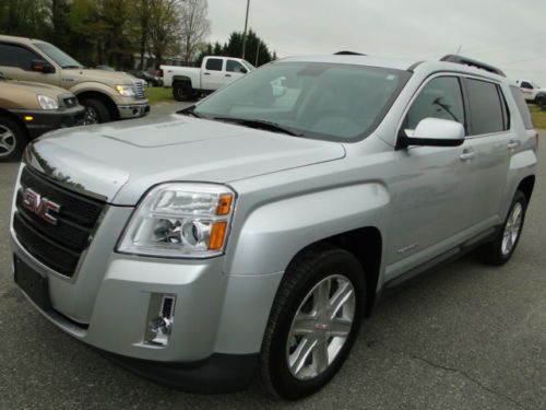 2012 gmc terrain slt 2wd clear title. repaired rear damage