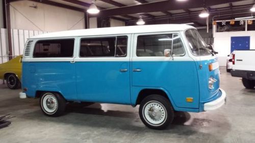 1973 vw bay window bus 1800cc engine restored nice paint and interior very nice