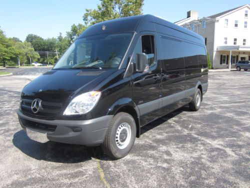 2013 mercedes-benz sprinter 170" wb. 12 pass.van