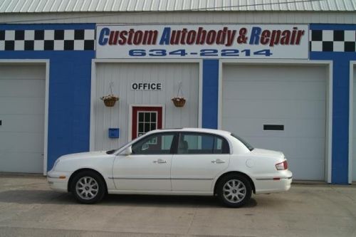 2006 kia amanti white beautiful car 4-door 3.5l