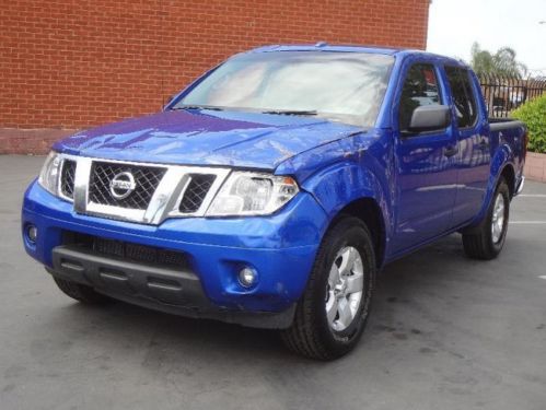 2013 nissan frontier sv crew cab damaged rebuilder runs!! nice color wont last!!