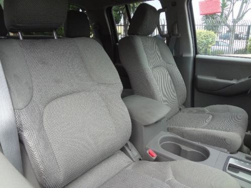 2013 Nissan Frontier SV Crew Cab Damaged Rebuilder RUNS!! Nice Color Wont Last!!, US $8,950.00, image 6