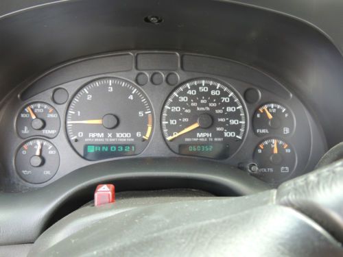2004 Chevy Blazer - 4 Door LS 4x4 - Very Low Miles in Great Condition, image 19