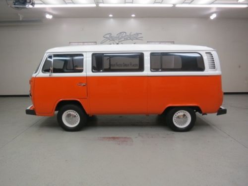 1972 Volkswagen Bus "Transport" in fresh Orange / White finish with updated int., US $19,750.00, image 6