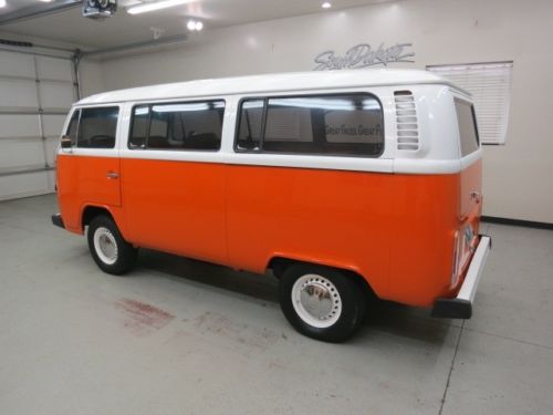 1972 Volkswagen Bus "Transport" in fresh Orange / White finish with updated int., US $19,750.00, image 7