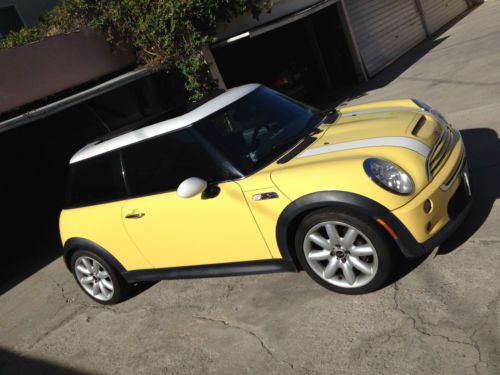 2005 mini cooper s 2-door 1.6l w/sunroof