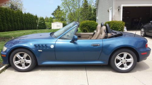 2000 bmw z3 roadster convertible 2-door 2.5l