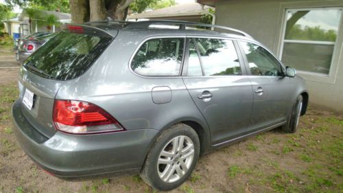 2011 Volkswagen Jetta TDI Wagon 4-Door 2.0L, image 3