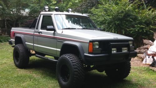 Restored jeep comanche 4x4 amazing condition over $13,000.00 invested l@@k***