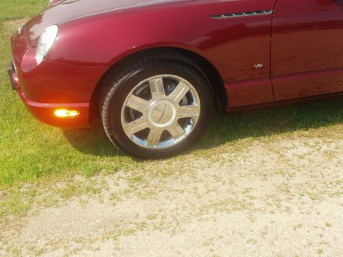 2004 ford thunderbird base convertible 2-door 3.9l