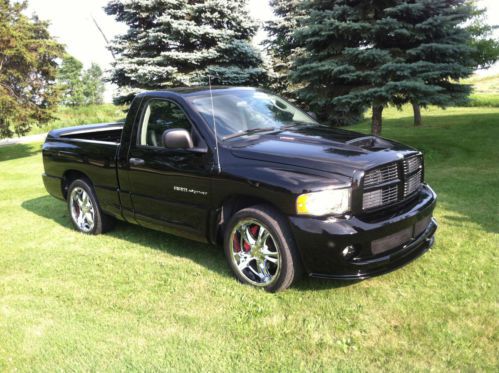 2005 dodge ram 1500 srt-10