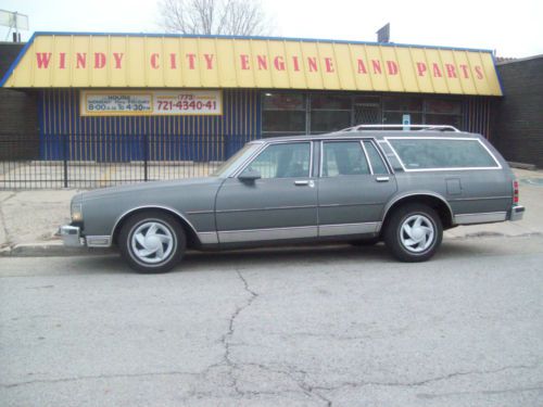 1989 chevrolet caprice classic wagon 4-door 5.0l