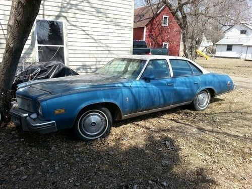 1975 buick regal base sedan 4-door 5.7l