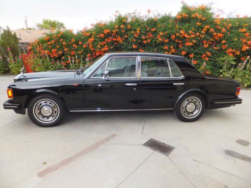 1984 rolls royce silver spur black  &amp; beautiful