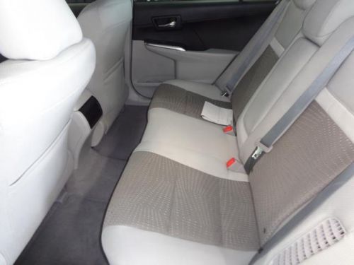 2014 toyota camry hybrid le