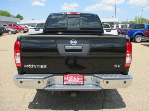 2014 nissan frontier sv