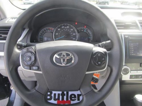 2014 toyota camry le