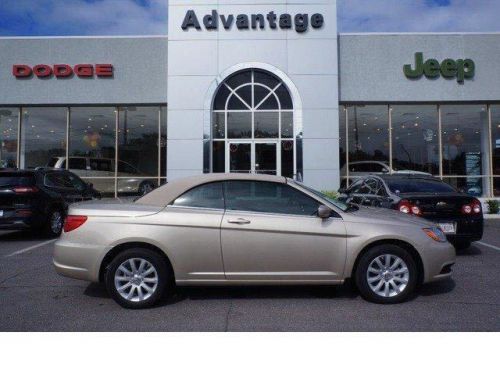 2014 Chrysler 200 Touring, US $29,749.00, image 2