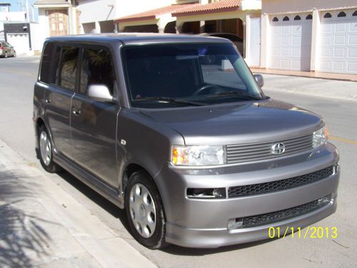 2005 toyota scion xb 5-door 1.5l