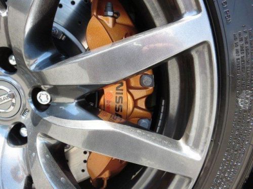 2015 Nissan GT-R Premium, image 2