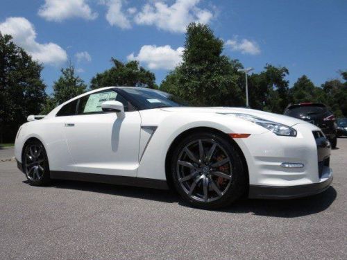 2015 Nissan GT-R Premium, image 9