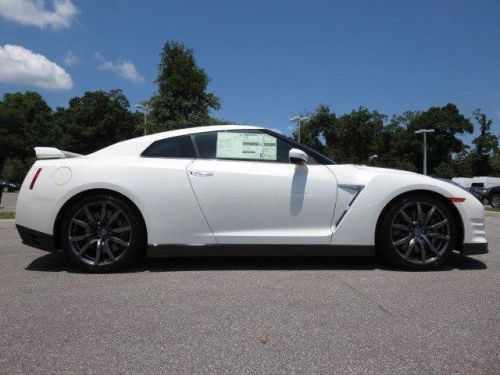 2015 Nissan GT-R Premium, image 28