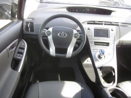 2014 Toyota Prius Four, US $29,748.00, image 2