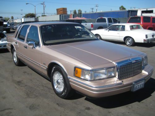 1993 lincoln town car no reserve