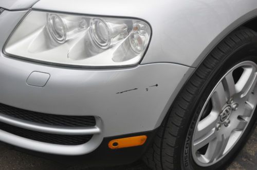 2004 Volkswagen Touareg V8 Sport Utility 4-Door 4.2L *Air Suspension*, image 2