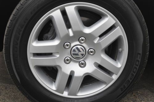 2004 Volkswagen Touareg V8 Sport Utility 4-Door 4.2L *Air Suspension*, image 3