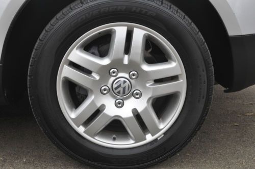 2004 Volkswagen Touareg V8 Sport Utility 4-Door 4.2L *Air Suspension*, image 5