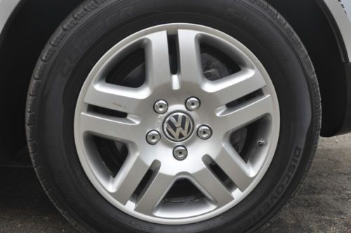 2004 Volkswagen Touareg V8 Sport Utility 4-Door 4.2L *Air Suspension*, image 10