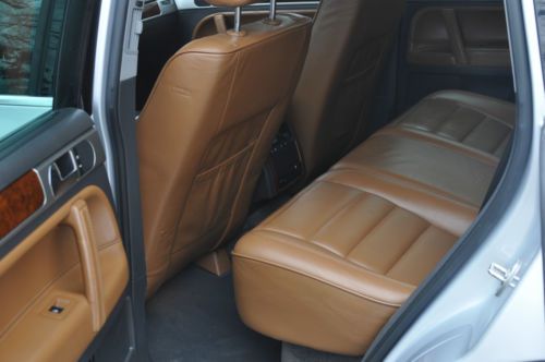 2004 Volkswagen Touareg V8 Sport Utility 4-Door 4.2L *Air Suspension*, image 18