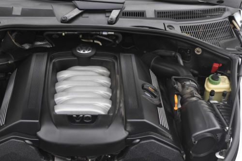 2004 Volkswagen Touareg V8 Sport Utility 4-Door 4.2L *Air Suspension*, image 22