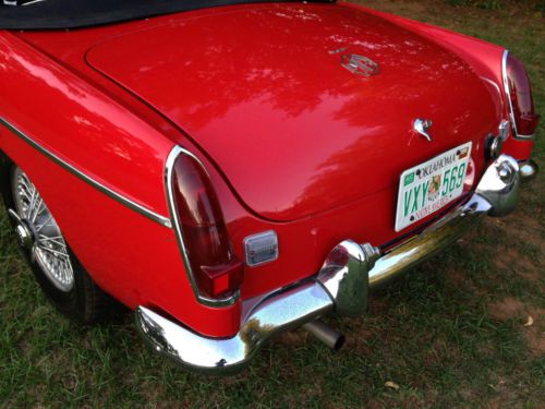1969 MGB Roadster Nice older restoration. NO RESERVE!, image 8