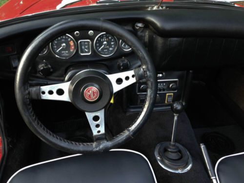 1969 MGB Roadster Nice older restoration. NO RESERVE!, image 13
