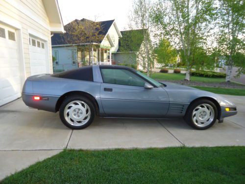 1991 chevrolet corvette base hatchback 2-door 5.7l