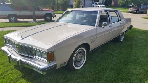 1984 oldsmobile 98 regency brougham  - 1 owner car - 65k miles - beautiful car