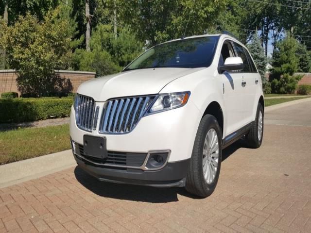 2014 lincoln mkx base sport utility 4-door