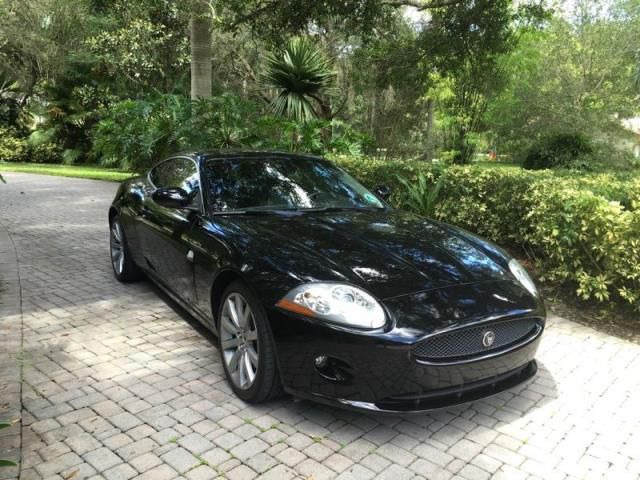 Jaguar: xk base coupe 2-door