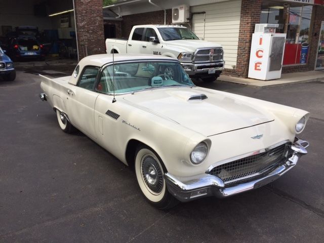 1957 ford thunderbird