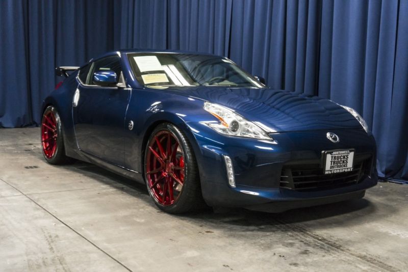 2015 nissan 370z sports car