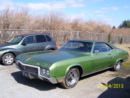 1970 buick riviera - 8 cylinder - mileage is 47,616 - low reserve