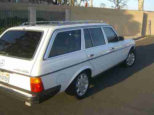 1985 Mercedes 300TD Eurostyle Estate Wagon with LoveCraft WVO Conversion, image 8