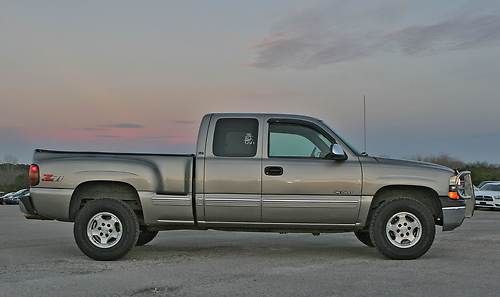 2000 chevrolet silverado 1500 lt extended cab pickup 3-door 5.3l