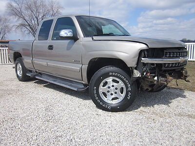 "no reserve" 02 chevy silverado ls "z-71" 4-dr. ext. cab rebuildable salvage.