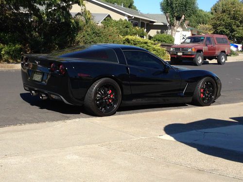 2006 chevrolet corvette base coupe 2-door 6.0l