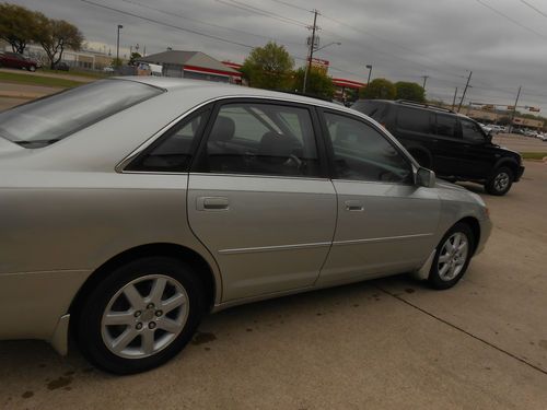 2003 toyota avalon xl sedan 4-door 3.0l